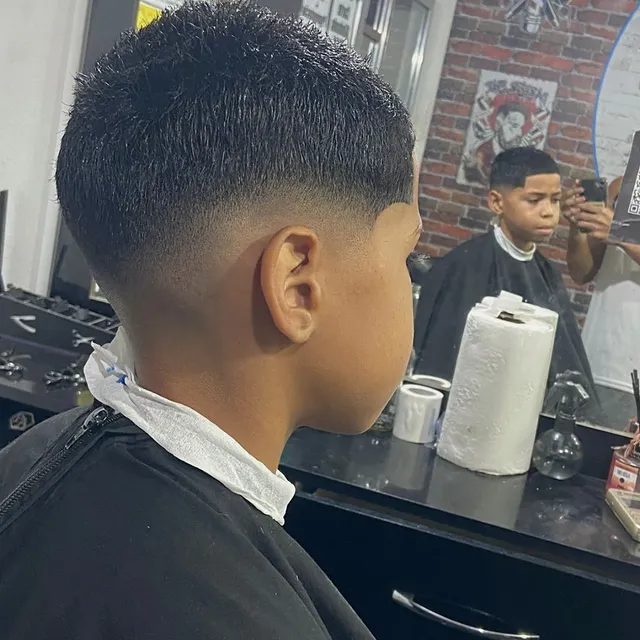Corte alinhado feito na Barbearia Ravier